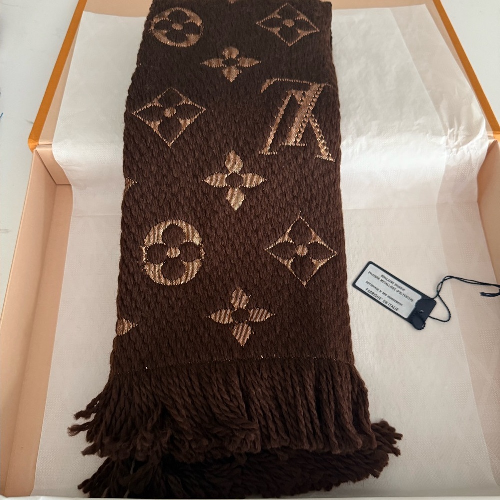 NWT Louis Vuitton Logomania Shine Scarf Brown M71383